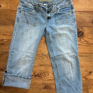 Hydraulic Sky Blue Cropped Jeans